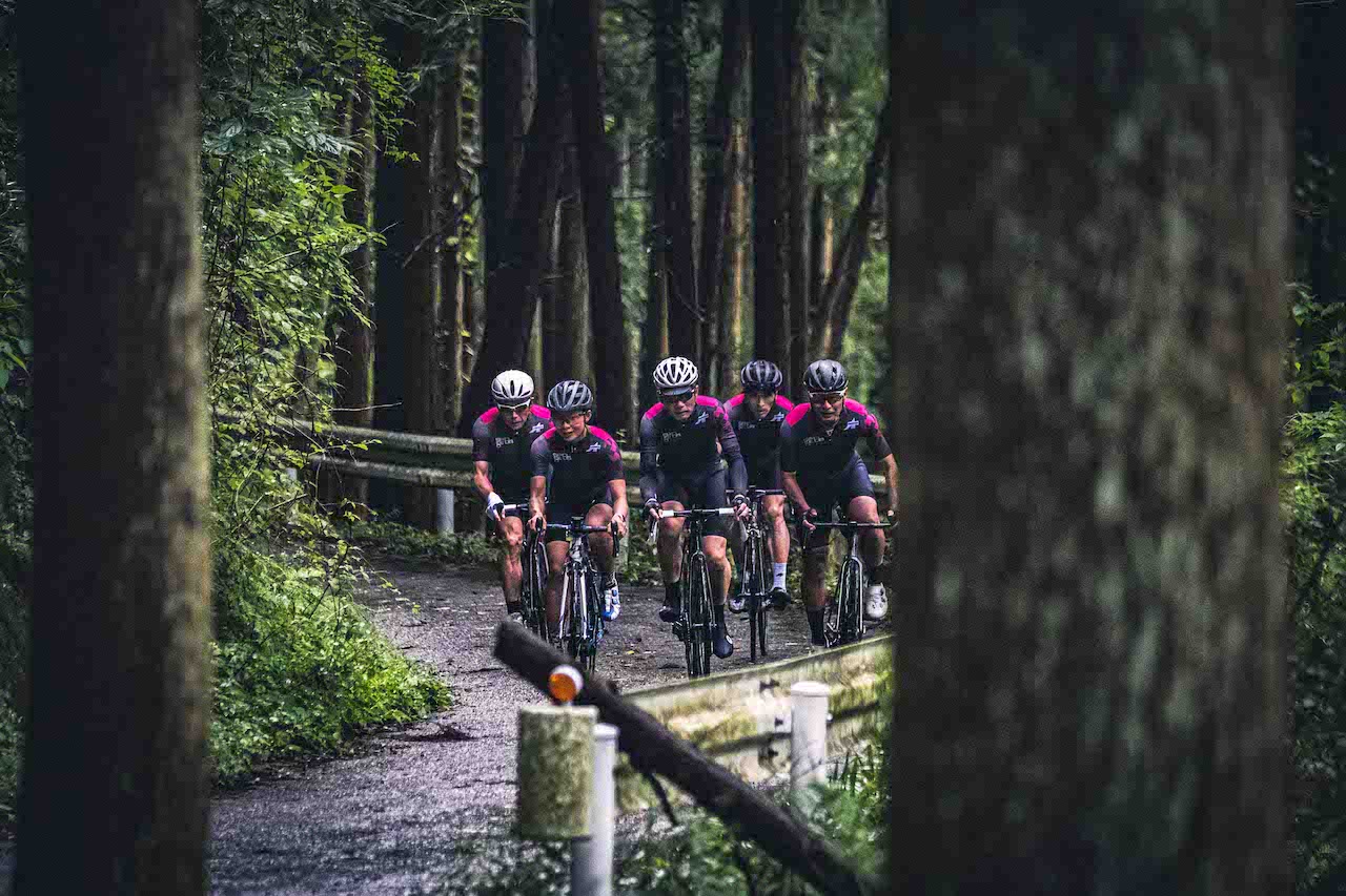 Assos Speed Club 2022 サイクルジャージ引き続き検討させて頂きます 