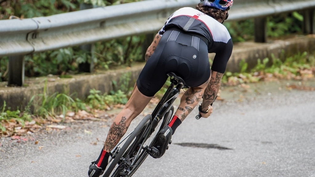 ASSOS アソスEQUIPE RS BIB SHORT